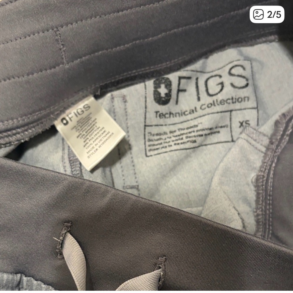 Figs Technical Collection Gray Joggers - Picture 2 of 2